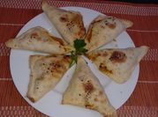 Una foto de mejillon con crema de leche