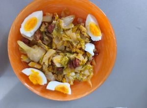 Una foto de Repollo salteado con chistorra en Thermomix o no