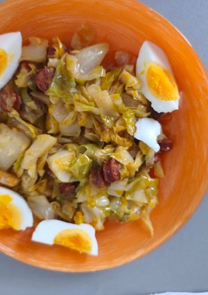 Una foto de Repollo salteado con chistorra en Thermomix o no