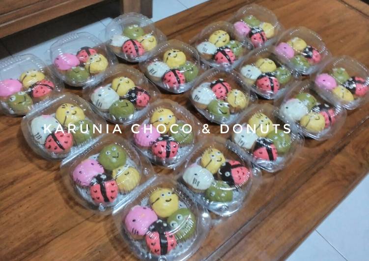 Donat Mini Karakter (eggless)