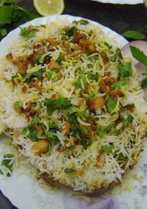 A picture of Upside down Mutton Biryani.