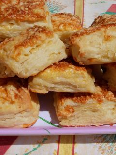 Sajtos buci recept fotója