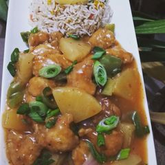 A picture of Chicken pineapple.