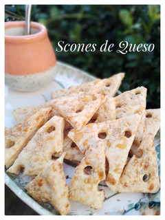 Una foto de Scones de Queso 🧀