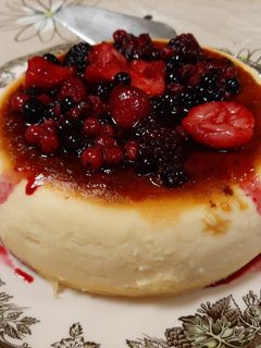 Una foto de Tarta de queso con frutas del bosque light