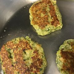 A picture of Chickpea Burgers.