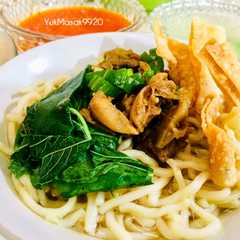 Mie Ayam Pangsit রেসিপির প্রধান ছবি