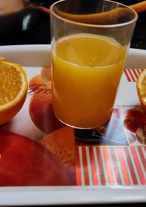 ઓરેન્જ જ્યૂસ (Orange Juice Recipe In Gujarati) રેસીપી મુખ્ય ફોટો