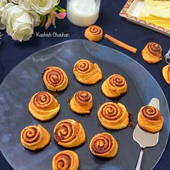 A picture of Easy Cinnamon Rolls.