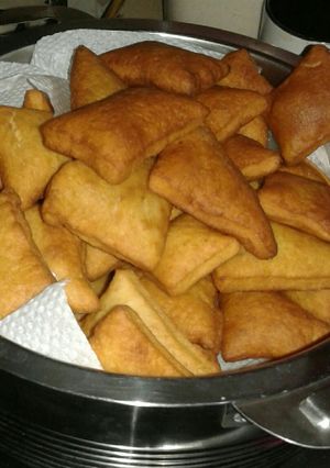 A picture of Cinnamon mandazi.