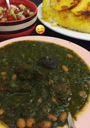 A picture of Ghormeh Sabzi.