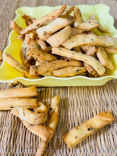 मसाला नमक पारे (Masala namak pare recipe in Hindi) रेसिपी मुख्य फोटो