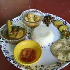 A picture of নিরামিষ মধ্যাহ্ন ভোজ.
