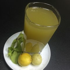 A picture of Minty Gooseberry Health Drink.