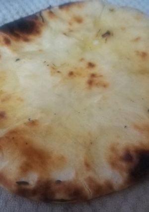 A picture of Butter Naan.