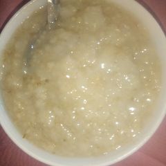 A picture of Oatmeal porridge.