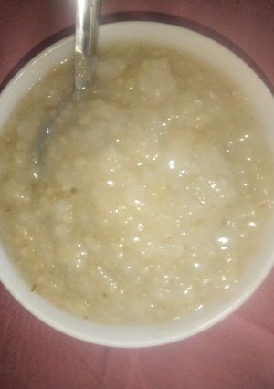 A picture of Oatmeal porridge.