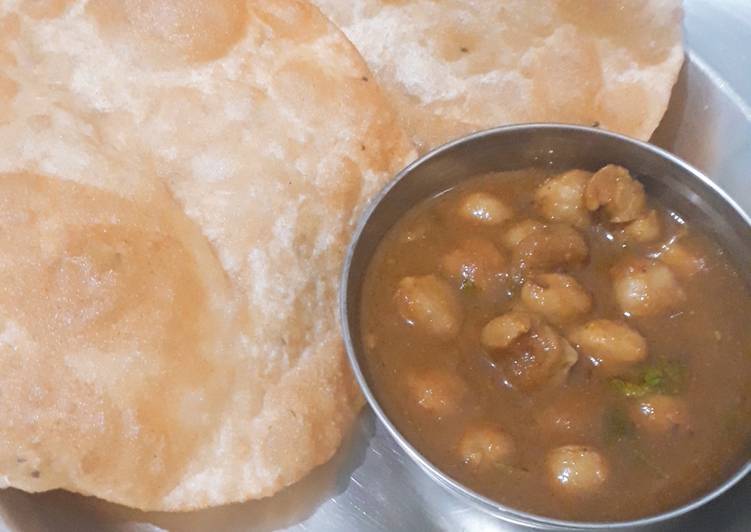 How to Prepare Super Quick Homemade Chole puri