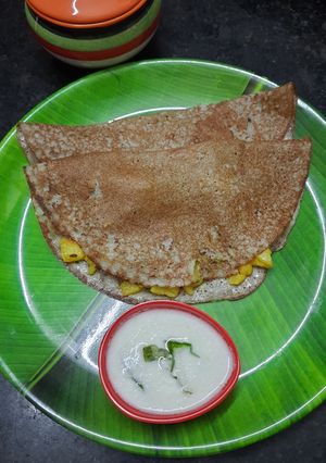 A picture of Quinoa Dosa.