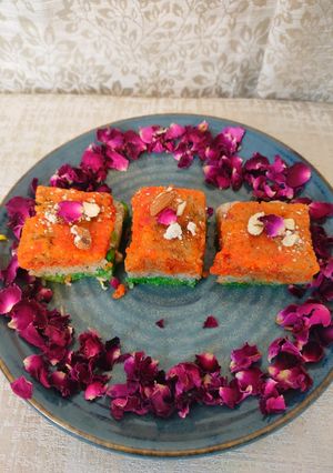 A picture of Tri color nariyal burfi.