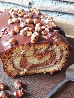Une photo de ¨Marbré chocolat vanillé recouvert d'une coque chocolat¨