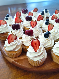 Una foto de Cupcakes rellenos de manjar