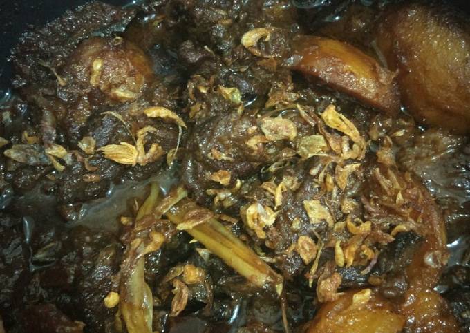 Semur daging betawi