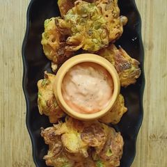 A picture of Spring onion pakoda.