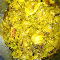 A picture of Cabbage fish curry.