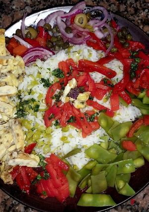 Una foto de Ensalada de "fines de febrero"😉😉✨️