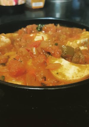 A picture of Egg curry.