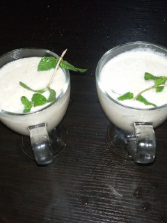 A picture of Dates milkshake.