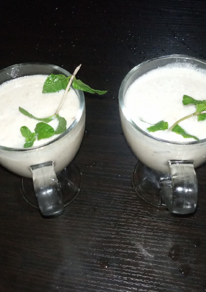 A picture of Dates milkshake.