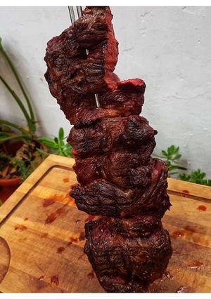 Una foto de Lombinho a la espada