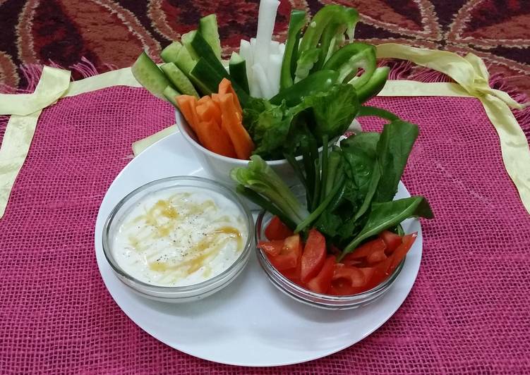 Vegetable Sticks with Spiced Yogurt Dip..