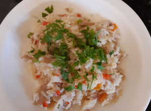 Una foto de Risotto de verduras y champiñones