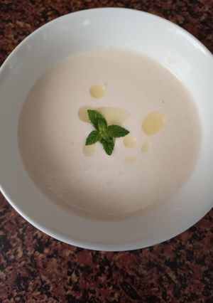 A picture of Ajoblanco.