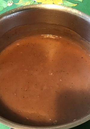 Une photo de Sauce au vin, ail et champignons (pour viandes)