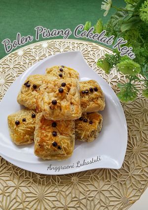 Foto resep Bolen Pisang Cokelat Keju (dengan Puff Pastry Instan)