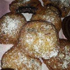 A picture of Deep Fried Oreos.