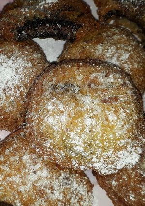 A picture of Deep Fried Oreos.