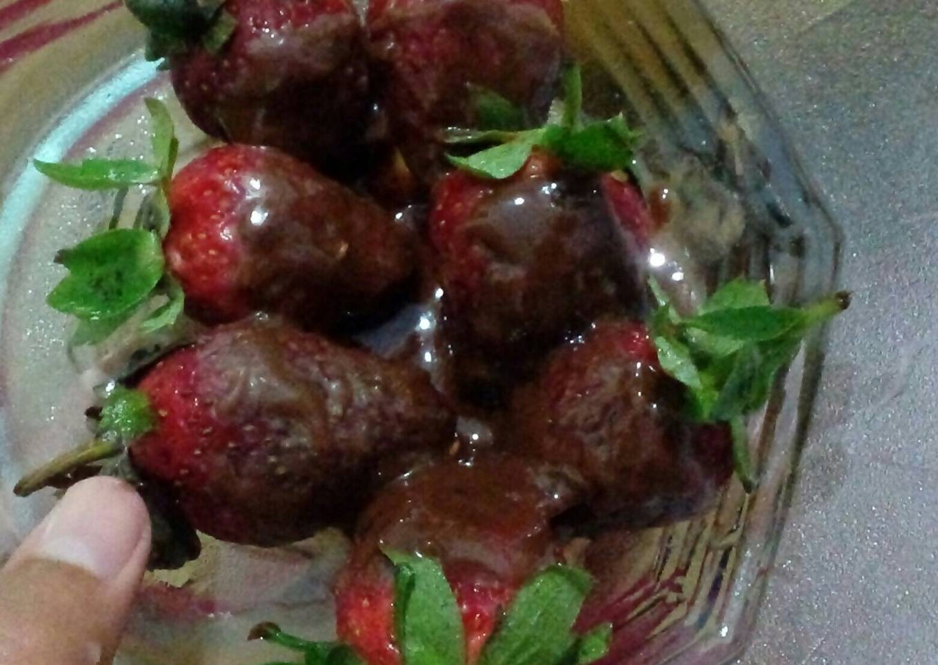 Cadbury chocolate dipped strawberries