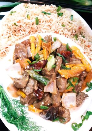 A picture of Yellow Pepper Beef with Hoisin Sauce.