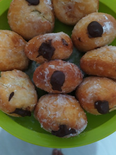 Foto resep Bomboloni empuk tanpa timbangan