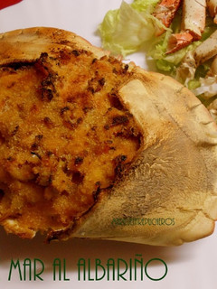 Una foto de Buey de mar relleno al albariño