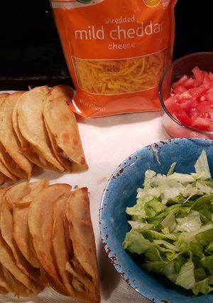 A picture of Leftover turkey tacos.