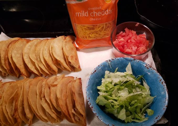 Easiest Way to Prepare Speedy Leftover turkey tacos