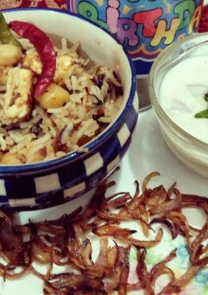 A picture of Kabuli Chana Biryani.