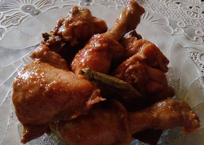 Bagaimana Menyiapkan Ayam bumbu kecap Anti Gagal