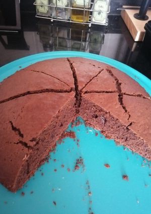 Una foto de Bizcocho de yogur de chocolate en chefbot 🥧🍫